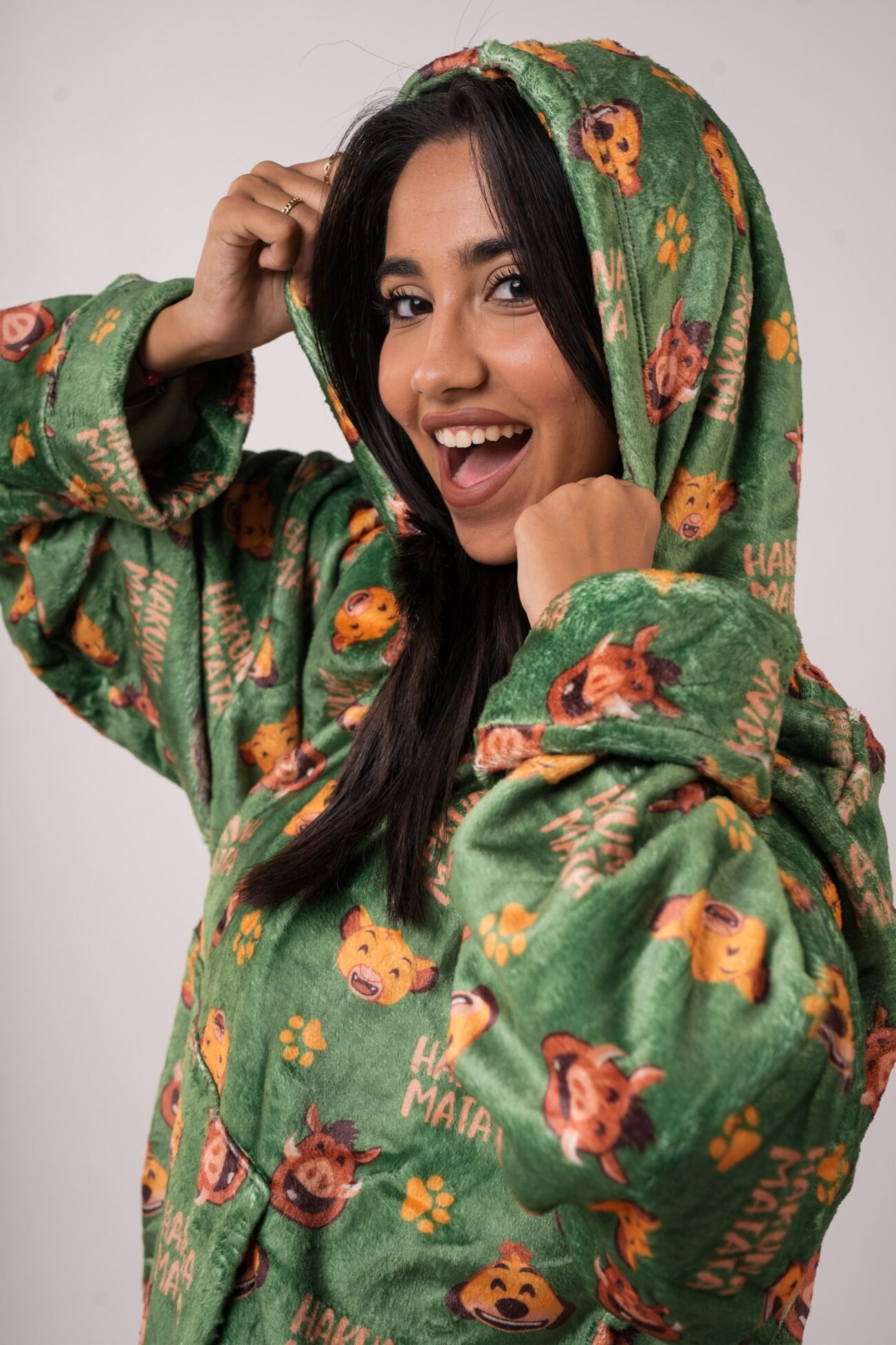 Hakuna Matata Hoodie Blanket - Image 3