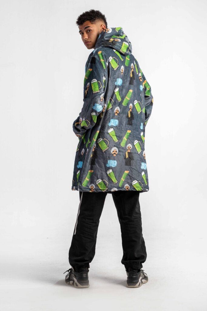 El Kbeer Hoodie Blanket