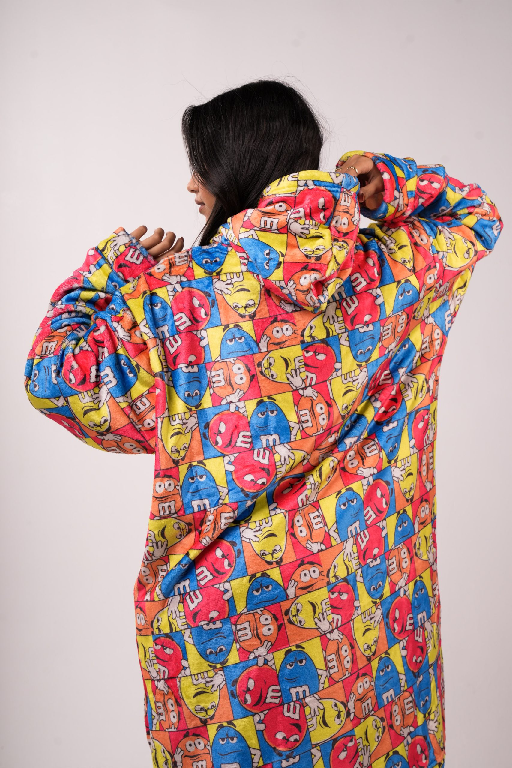 M&M's Hoodie Blanket - Image 4
