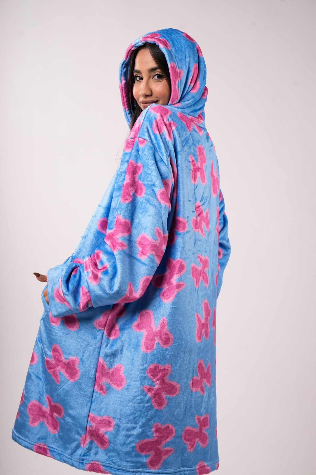 PawBalloon Hoodie Blanket - Image 3
