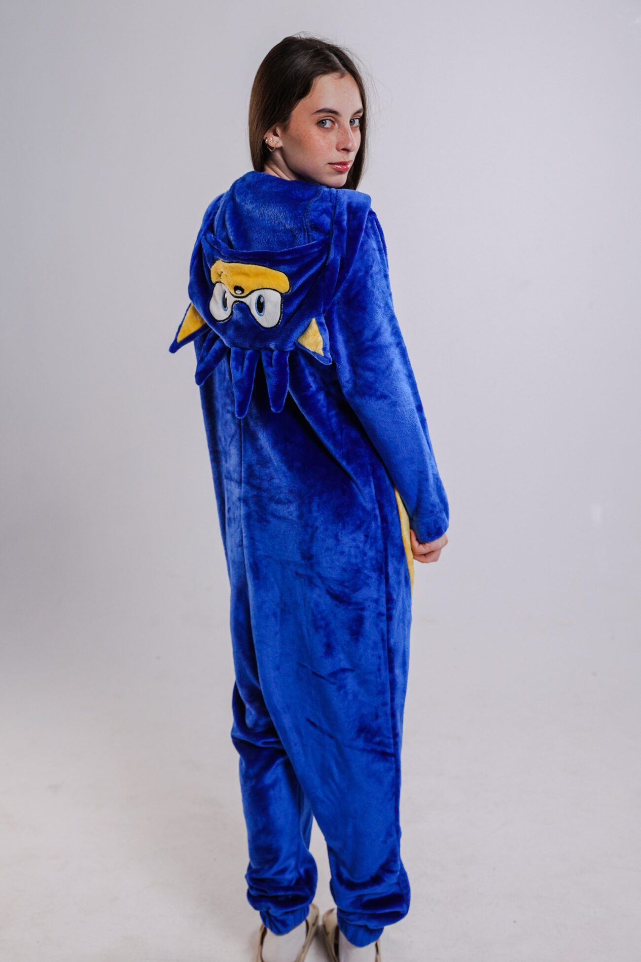 Sonic winter onesie - Image 6